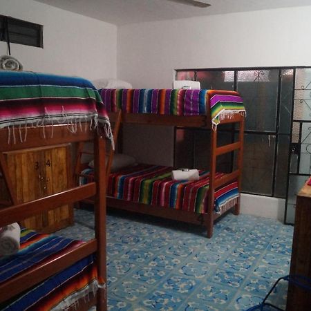 Hostal Las Cruces 巴利亚多利德 外观 照片