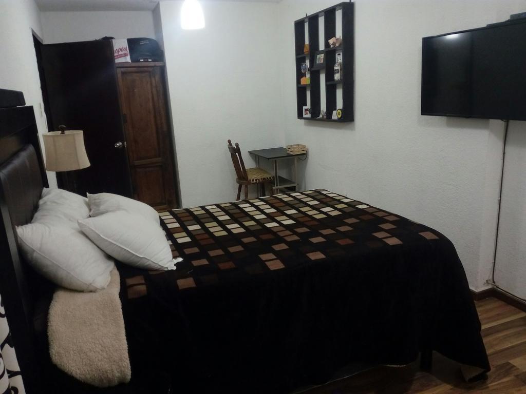 Hostal Las Cruces 巴利亚多利德 外观 照片