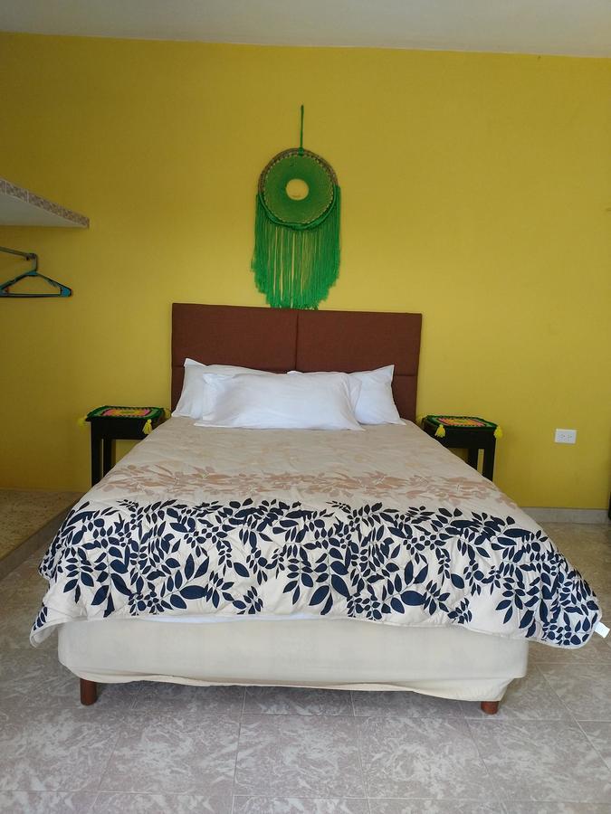 Hostal Las Cruces 巴利亚多利德 外观 照片