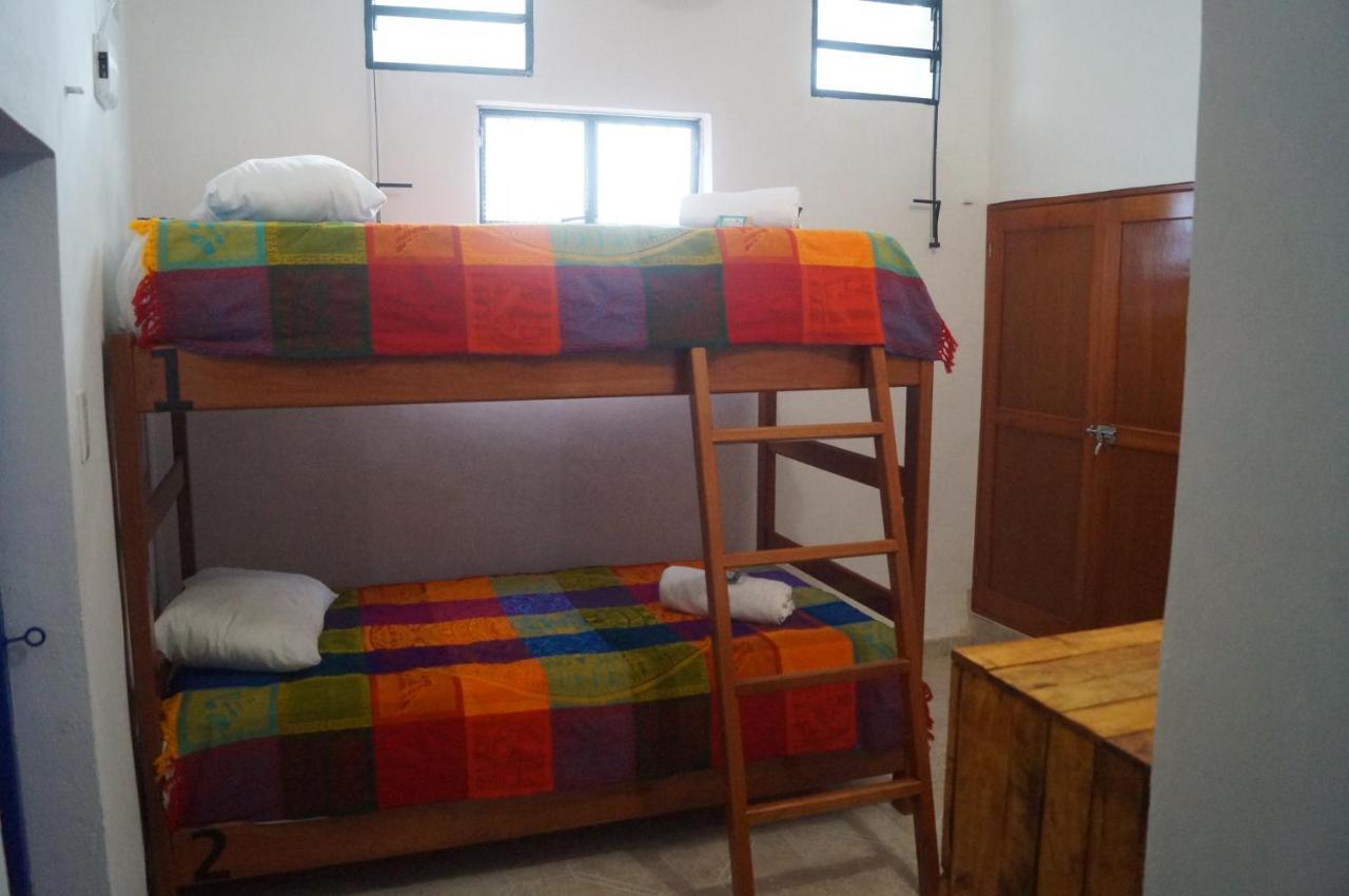 Hostal Las Cruces 巴利亚多利德 外观 照片